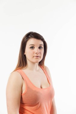 Bir kız, beyaz arka plan portresi