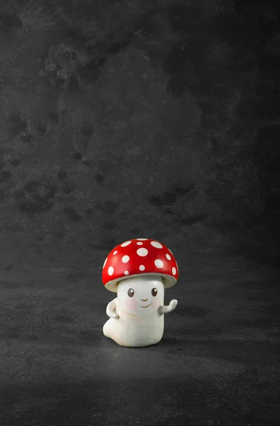 一个陶瓷蘑菇 — 图库照片