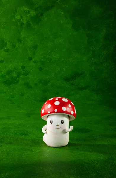 Um cogumelo cerâmico — Fotografia de Stock