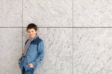 genç bir çocuk portresi