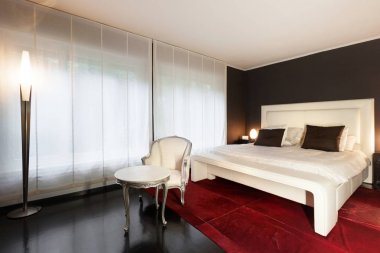 Daire, konforlu yatak odası