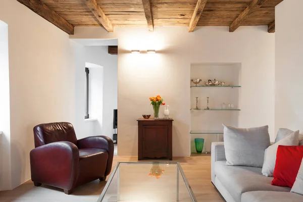 Confortable loft amueblado — Foto de Stock