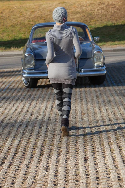 Girl in a parking — Stock Photo, Image