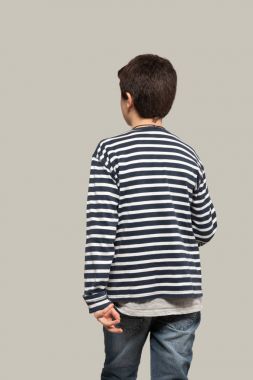 Çocuk arka görünüm