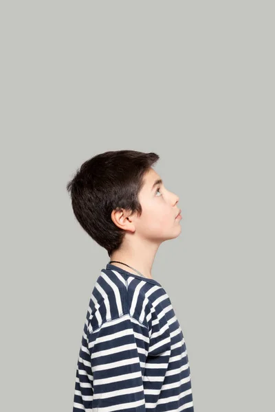Porträtt av söta pojke — Stockfoto