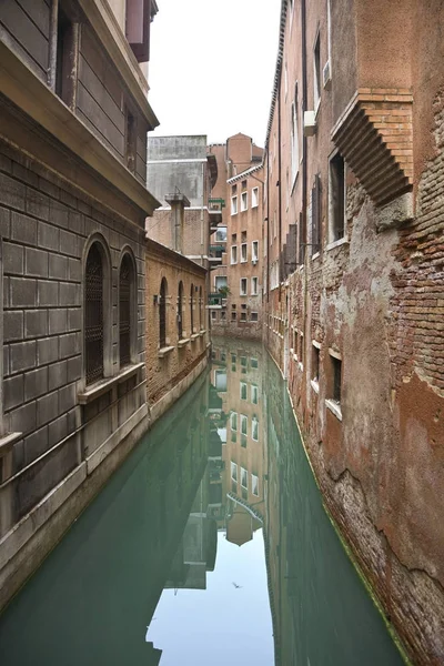 Rio característico de Veneza, Itália — Fotografia de Stock