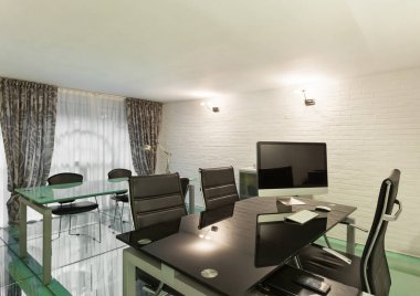 İç, geniş çatı, stüdyo