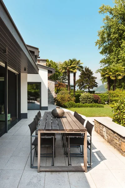 Prachtige patio van een villa — Stockfoto