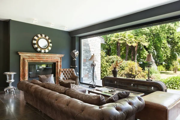 Güzel oturma odası.