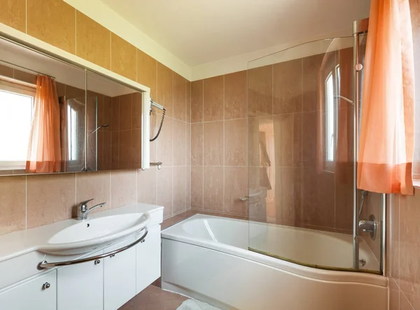 Innenraum des Hauses, Badezimmer — Stockfoto