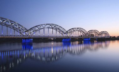 riga litvia güzel köprü