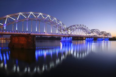 riga litvia güzel köprü