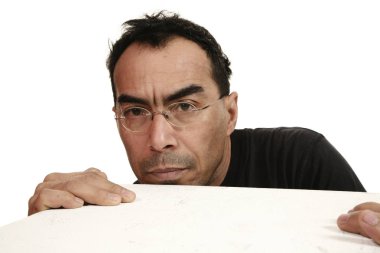 Casual kıyafet adamın portresi 