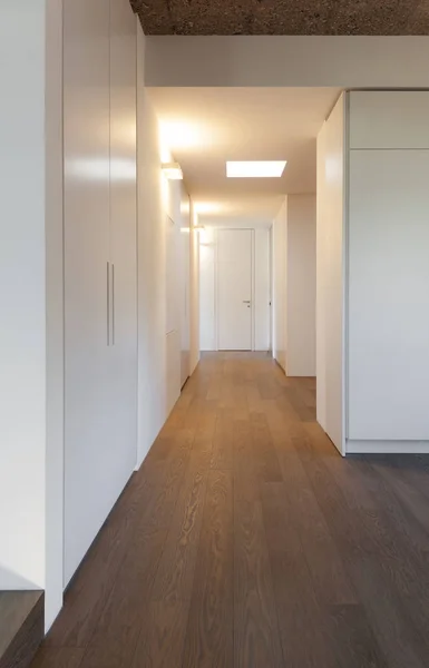 Home, empty room with wardrobes — Stock Photo, Image