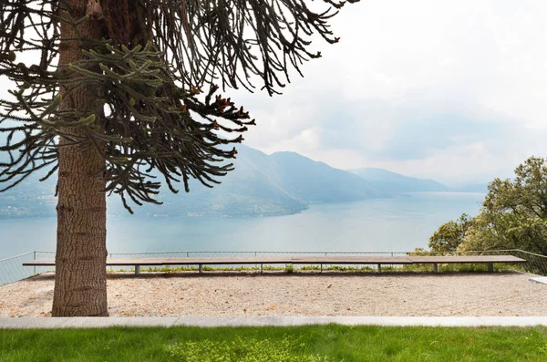 Paisagem, lago alpino — Fotografia de Stock