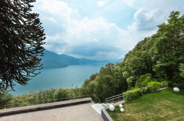 güzel Göl Manzaralı