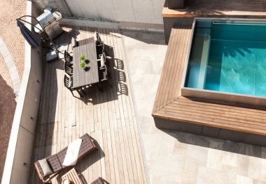 ev, havuz görünüm