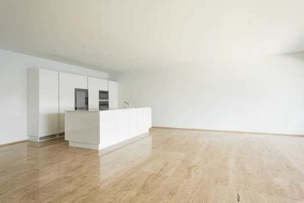 美丽的空公寓，白色厨房 — 图库照片