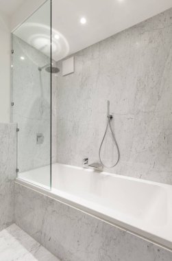 güzel modern banyo, mermer duvar