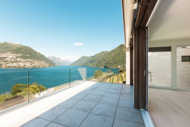 güzel çatı katı, veranda