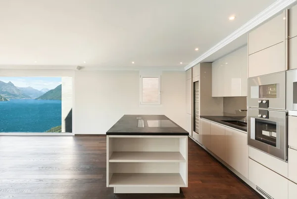 Krásné moderní dům, kuchyně — Stock fotografie