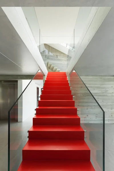 Escalera roja —  Fotos de Stock