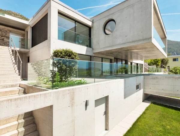 Hus i cement, utomhus — Stockfoto