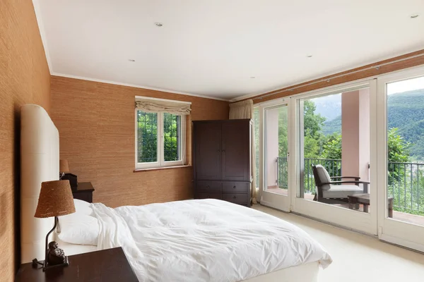 Interior, comfortable bedroom — Stock Photo, Image