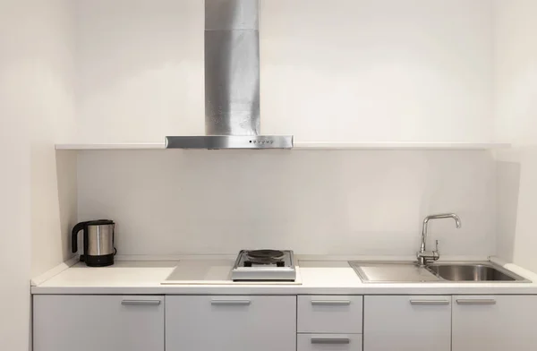 İç, beyaz mutfak — Stok fotoğraf