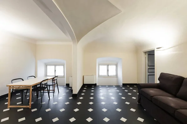 Interieur oud gebouw, mooi appartement — Stockfoto