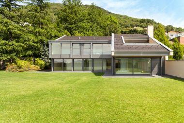 Güzel villa, açık