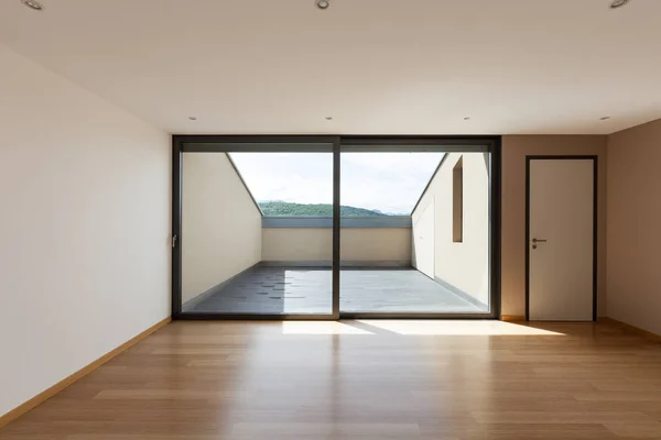 Haus, großes Zimmer mit Fenster — Stockfoto