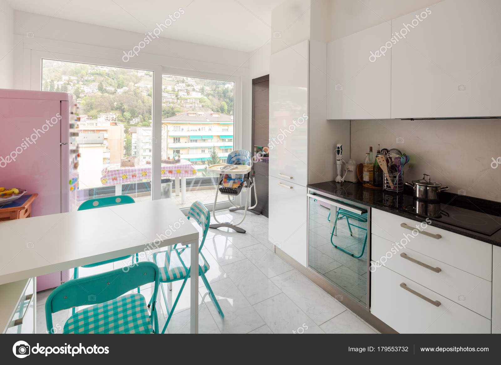 Apartamento Moderno Cozinha Fotografias De Stock Zveiger 179553732 Apartamento Moderno Cozinha Fotografias De Stock Zveiger 179553732