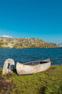 Alp pass San Bernardino İsviçre, Moesola Gölü