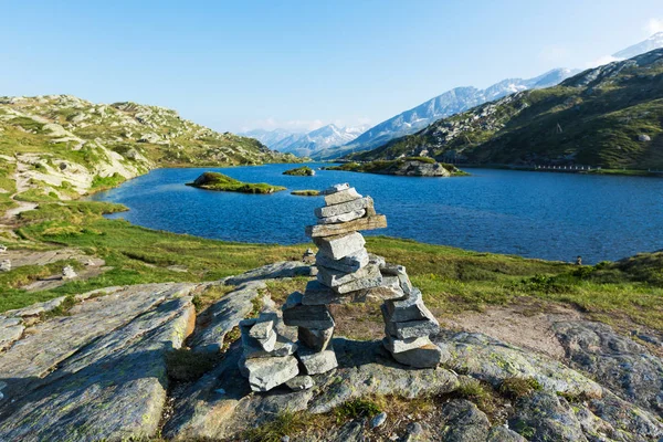 Alp pass San Bernardino İsviçre, Moesola Gölü