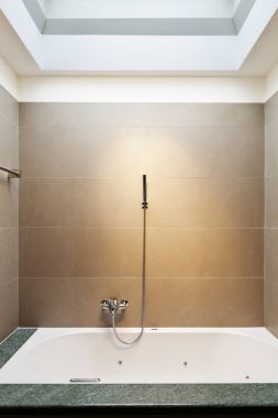 güzel boş ferah daire iç 