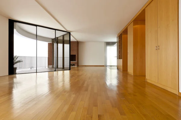 Hermoso vacío espacioso apartamento interior — Foto de Stock