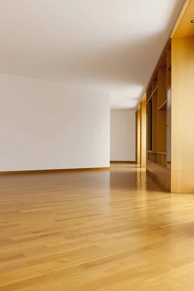 Krásný prostorný byt prázdný interiér — Stock fotografie