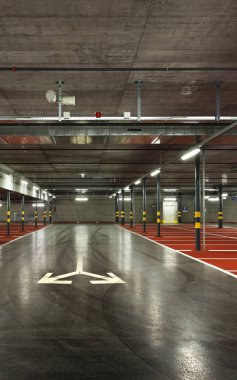 yeni yer altı otoparkı, boş