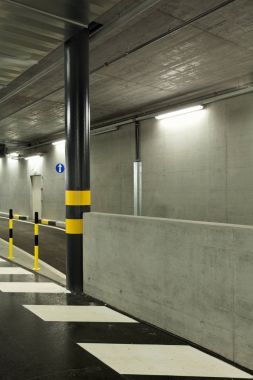 yeni yeraltı otoparkı, geçiş