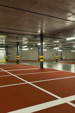 yeni yeraltı otoparkı