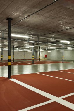 yeni yer altı otoparkı, boş