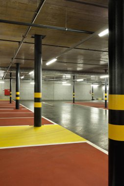 yeni yeraltı otoparkı