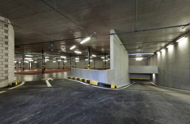 yeni yeraltı otoparkı, giriş