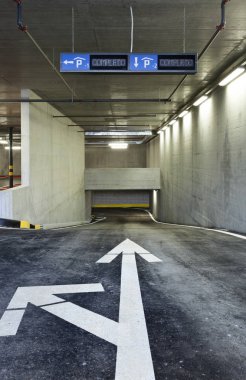 yeni yeraltı otoparkı, giriş 