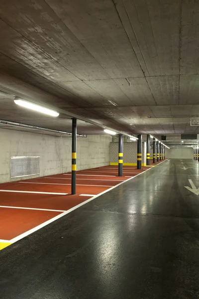 New Underground Parking Empty — Stock Photo, Image