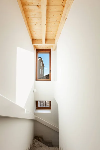 Arquitectura Desván Vacío Interior Vista Desde Las Escaleras — Foto de Stock
