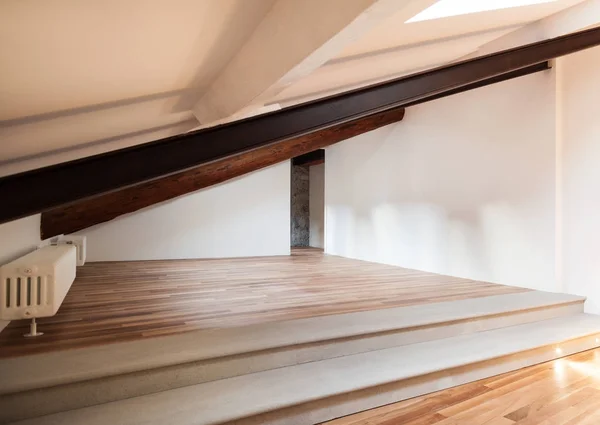 Interieur mooie loft, leeg — Stockfoto