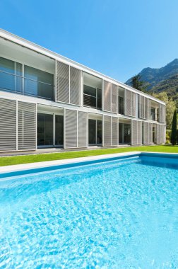 Modern villa havuzlu