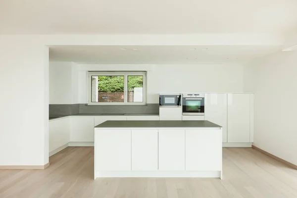 Mooie Nieuwe Flat Interieur Moderne Keuken — Stockfoto